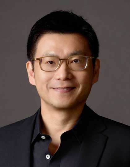 Mr Chris TUNG 董本洪先生