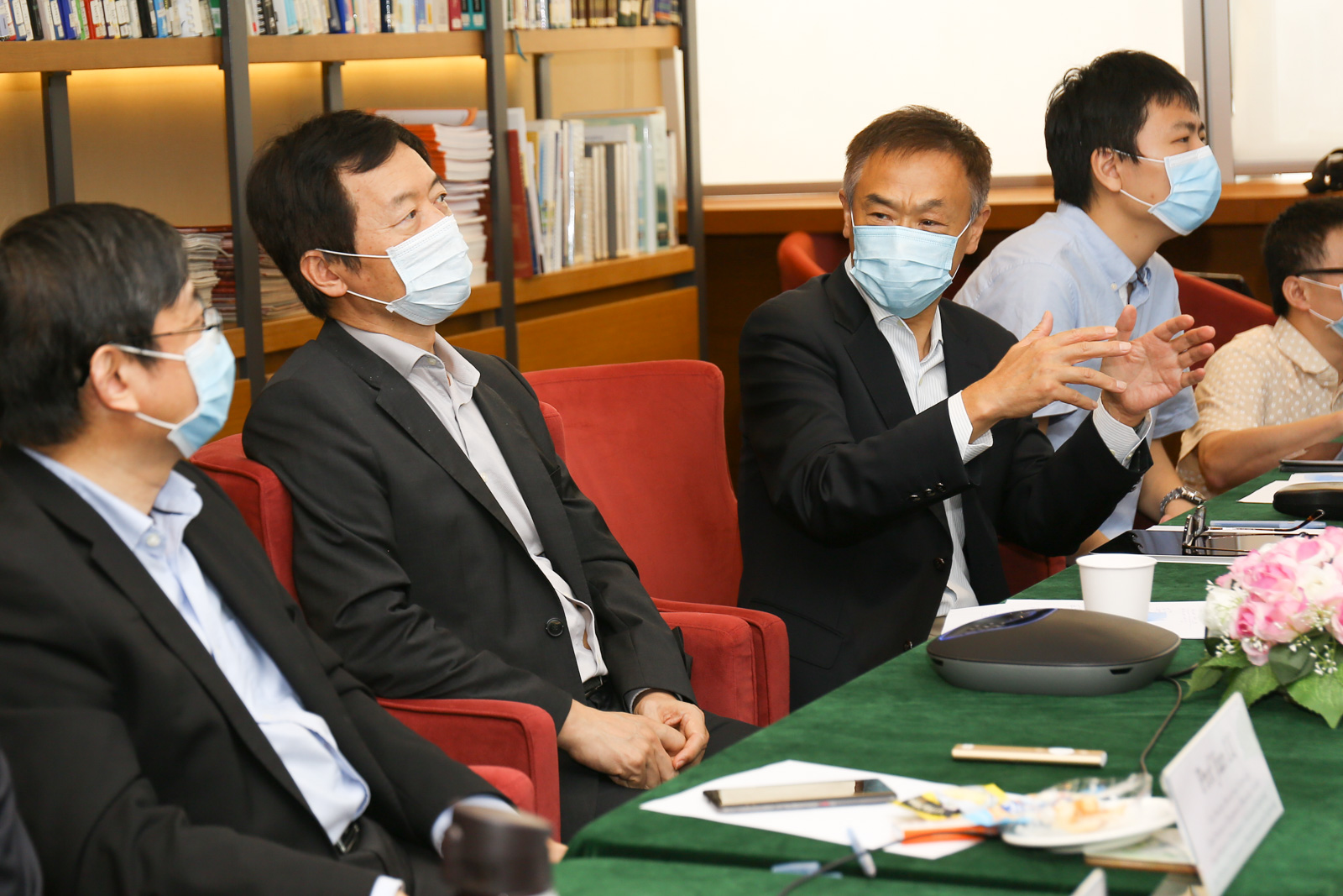 International Forum on Data Science Approaches to the COVID-19 Pandemic