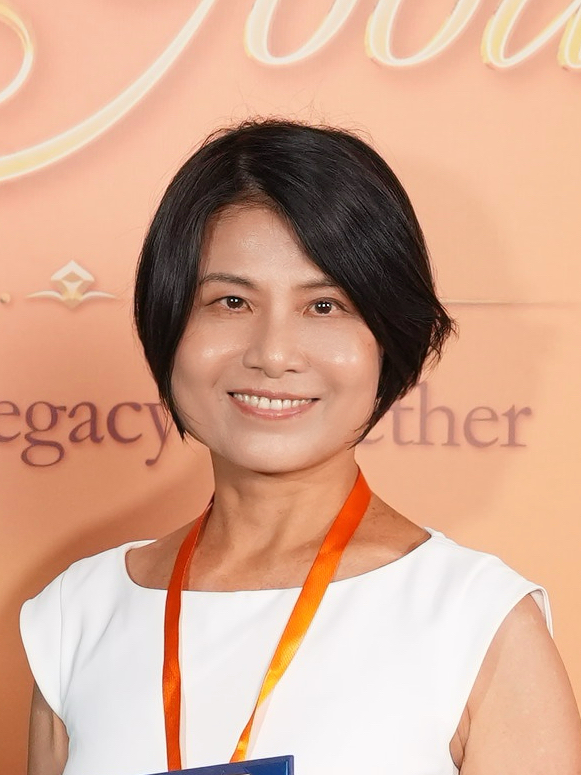 prof Gladys Lam
