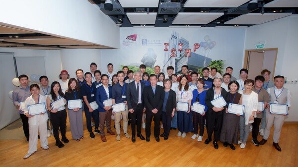 group photo.jpg group photo.jpg