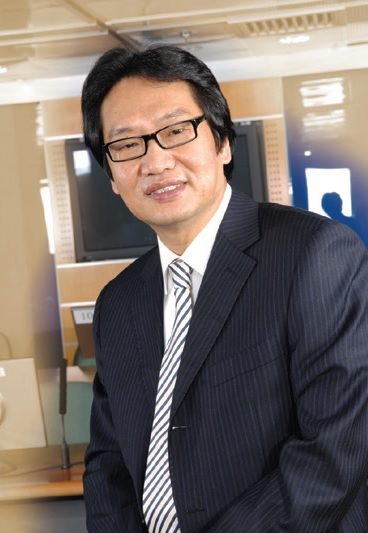 Dr John Chan