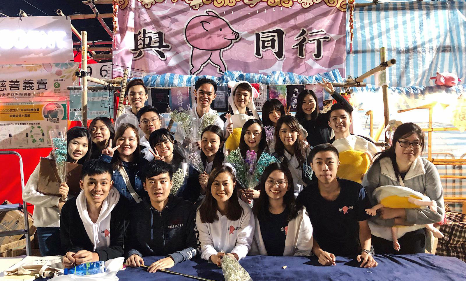 Jeremy and other CityU students ran a small business in the Student Entrepreneurship Project