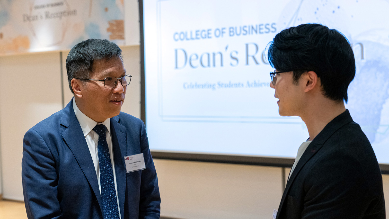 Professor Kalok Chan meets with David Lee (BBA Marketing), the President of College of Business Student Leadership Chapter (CBLSC)