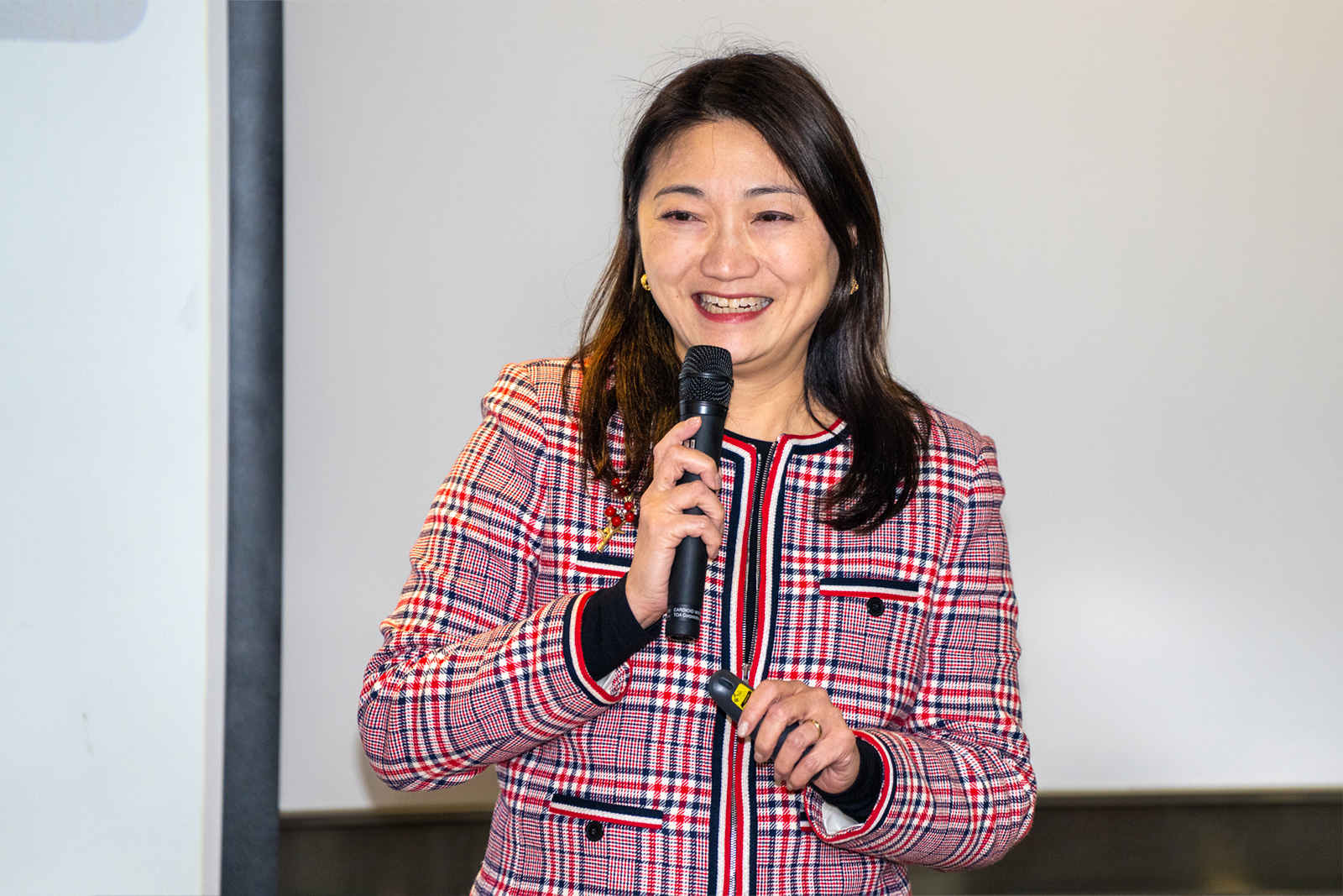 Ms Aveline San shares emerging banking industry trends and the implications of AI on the future of work. 