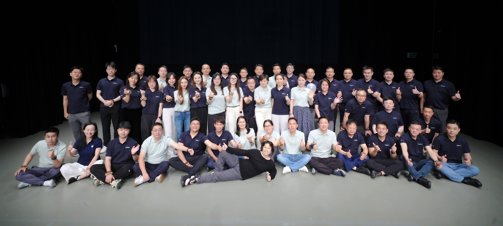 Students participate in the interactive leadership performance workshop, which pushes them to think creatively and connect on a deeper level.