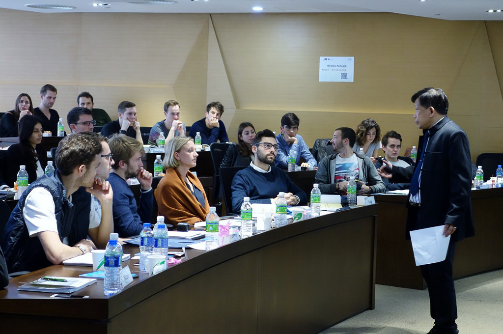 ESADE Business School students explore Asia business environment