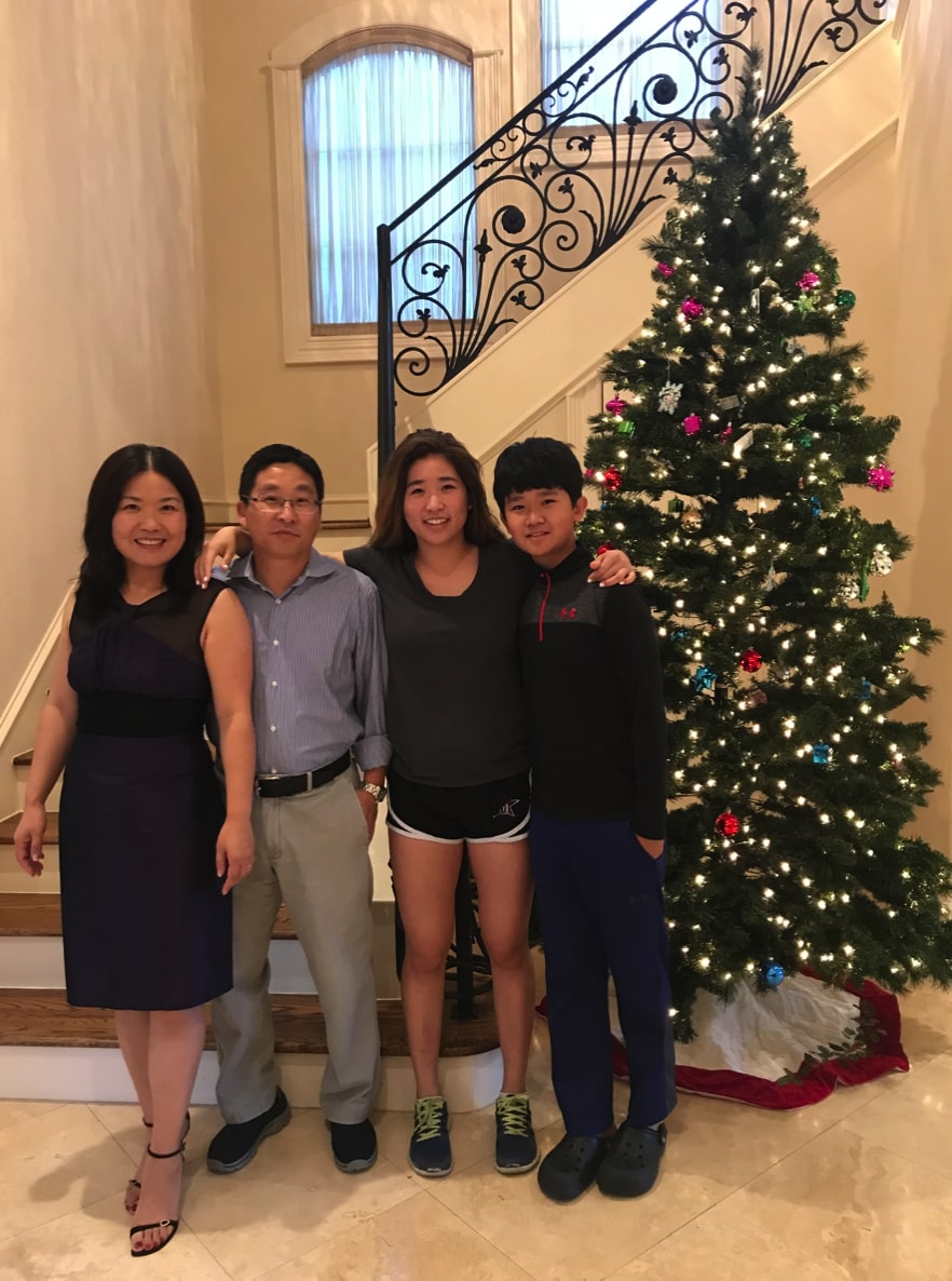 Professor Li and his family