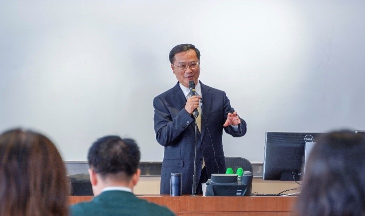 Dr Wang