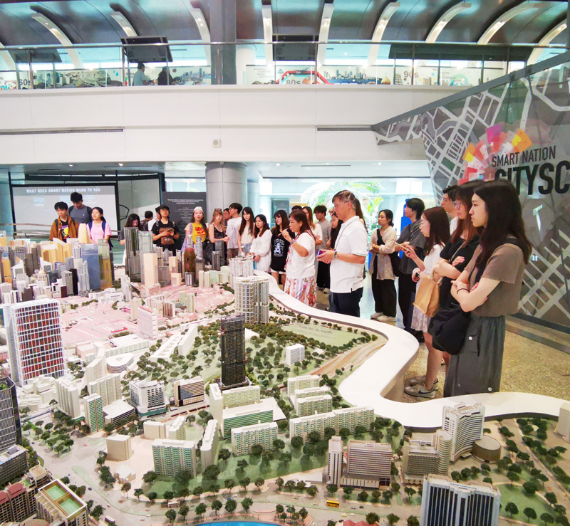 CB students explore urban innovation and sustainability in Singapore
